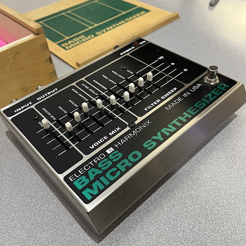 Electro-Harmonix Bass Micro Synthesizer