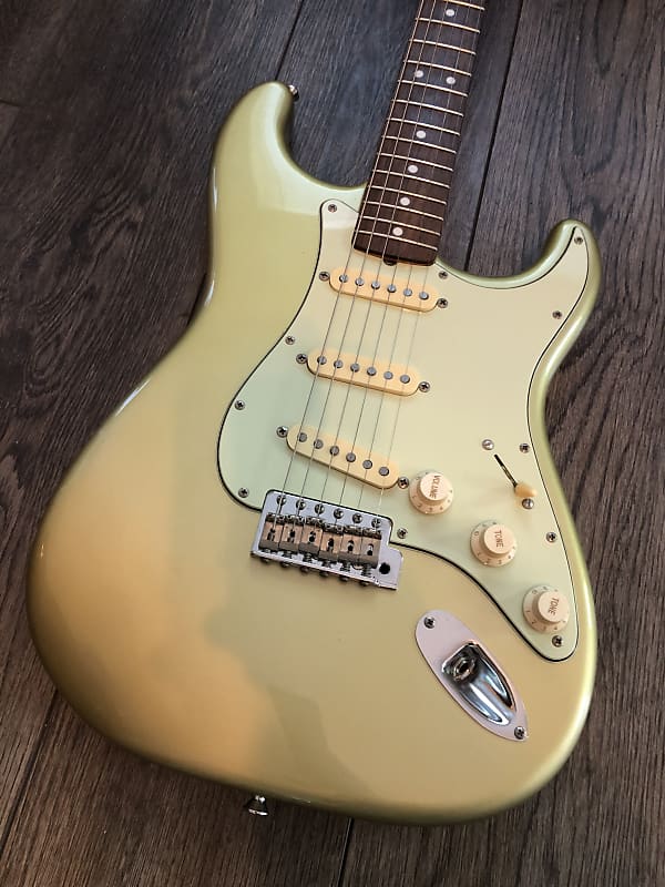 Bacchus BST-64V Shoreline Gold Strat MIJ | Reverb