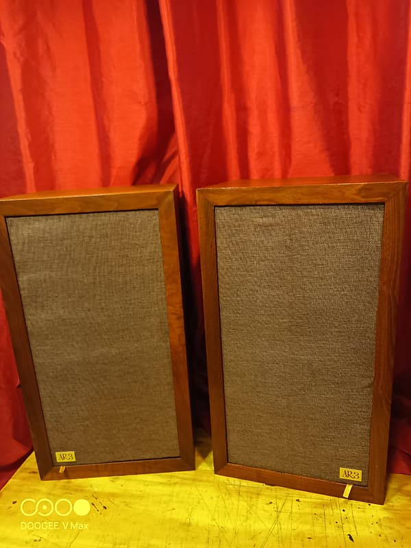 Acoustic Research AR 3 1962 - Oiled walnut  			