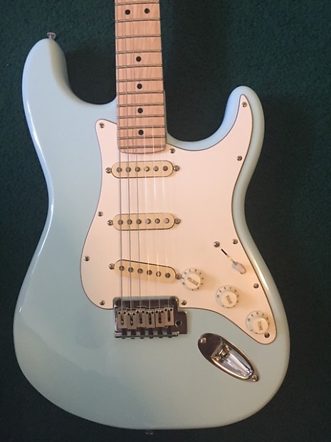 Squire deluxe strat on sale