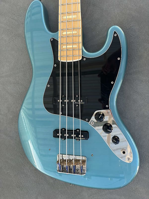 Jazz Bass 2010 - Metallic Blue | Reverb