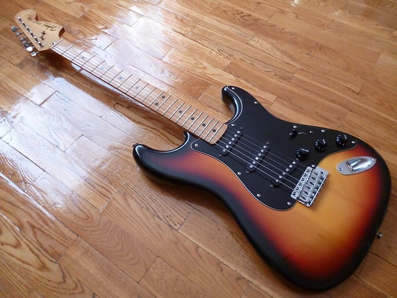 Tokai Silver Star Stratocaster SS-38 1982 3-Tone Sunburst