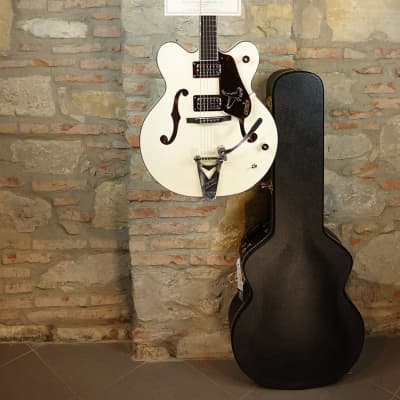 GRETSCH G6636-RF Richard Fortus Signature Falcon Center Block Double-Cut w/Bigsby - White image 24