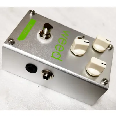 Weed BePee; dragonfly Bass pre-amp pedal | Reverb Finland
