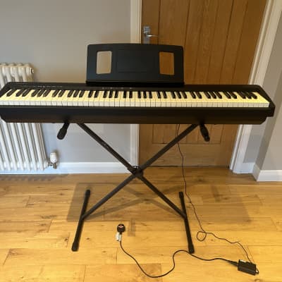 Roland FP-10 88-Key Digital Piano + stand + sheet music stand + dust cover
