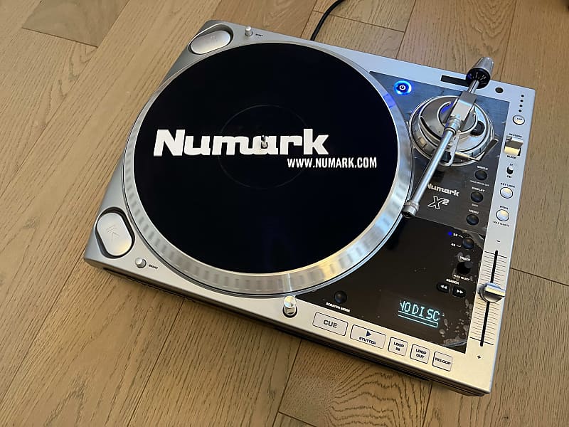 Numark X2 Hybrid DirectDrive Turntable and MP3 CD Player Reverb