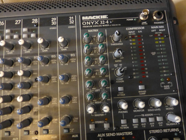 MACKIE アナログミキサー　Onyx 32.4　中古動作品　本体のみ MACKIE アナログミキサー Onyx 32.4 中古動作品 本体のみ MACKIE