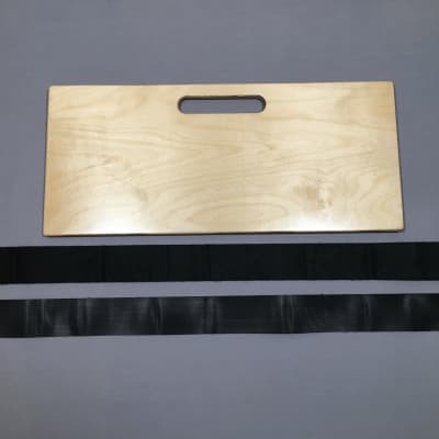 MadPedalBoards - Flat 8.75" x 19 7/8"  Pedalboard \ Poly with hook and loop image 3