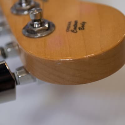Fender American Professional Stratocaster Left-handed - 3-Color Sunburst with Maple Fingerboard image 17