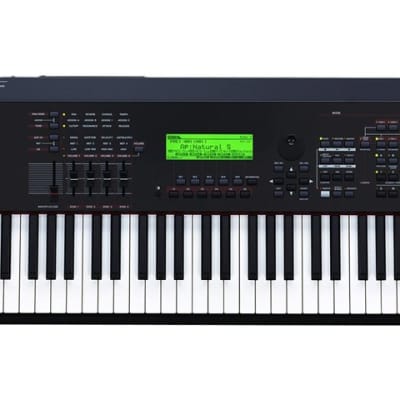 YAMAHA S90 ES