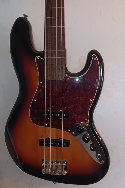 Squier Classic Vibe Fretless Jazz Bass 2022 - 3-tone sunburst image 1
