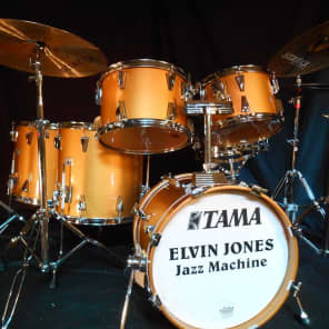 Elvin Jones’ 1987 TAMA Crestar Drum Set. Authenticated image 1