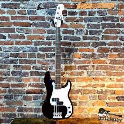 Squier Mini P-Bass Electric Bass (2010s - Black) image 2