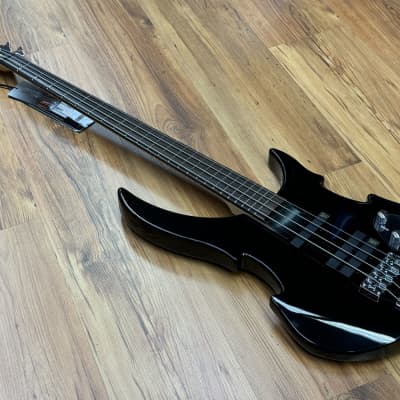 Warwick Rockbass Vampyre High Polish Black image 4