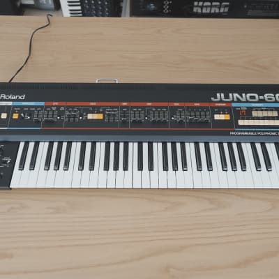 ✅ Roland Juno-60  ✅ Perfect working ✅ incl PowerTrans to 100-240V