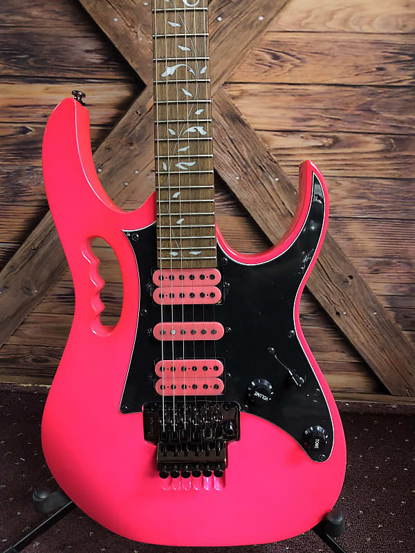 Ibanez Jem Junior JEMJRSP Steve Vai Signature Pink + Levy's | Reverb