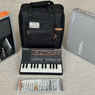 Roland JP-08 Boutique Series Synthesizer Module with K-25m Keyboard 2015 - Present - Black