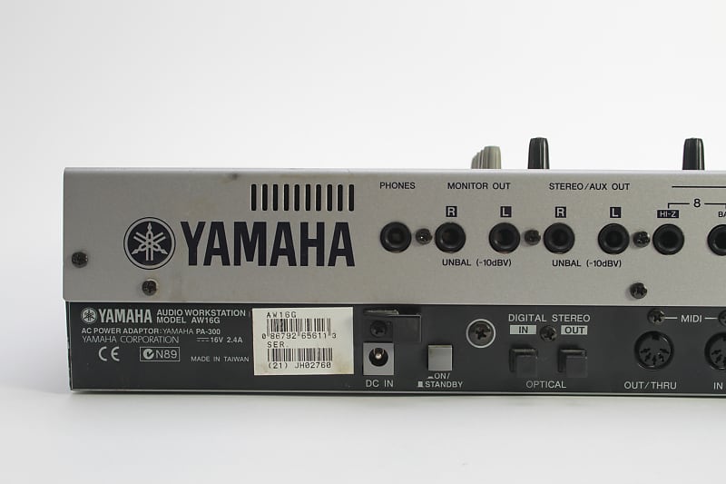 Yamaha AW16G Professional Audio Workstation 16-Track Digital Recorder