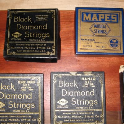 8 Boxes of Antique Strings, Black Diamond, Gibson, Mapes image 4