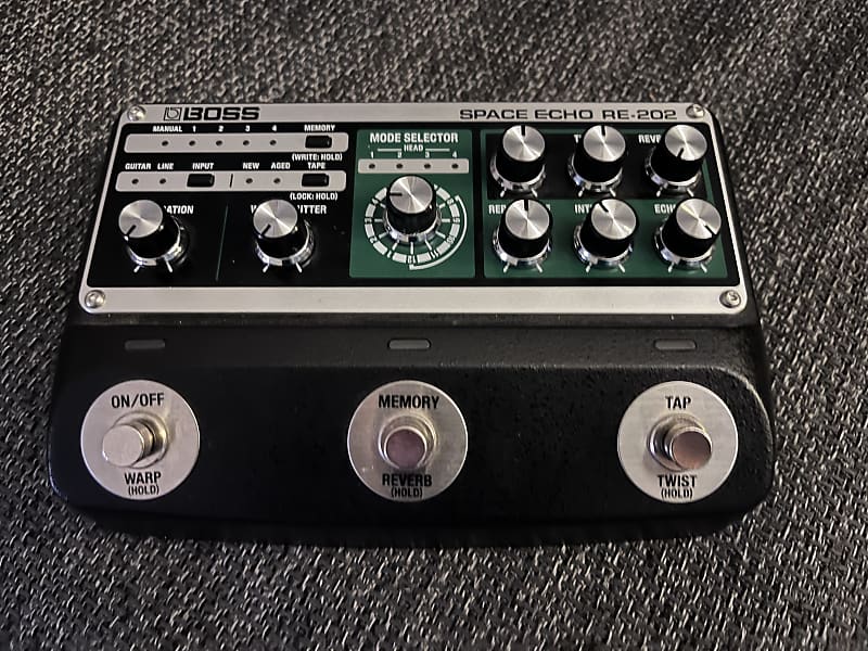 Boss RE-202 Space Echo