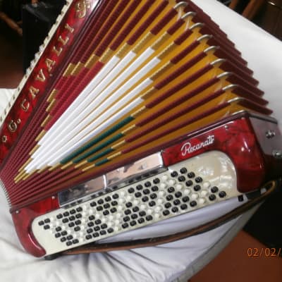 Vintage G. Cavalli 120 bass piano accordion 1970-1980 red and cream marble image 17