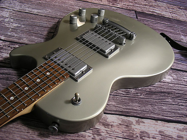 Charvel Refinement Series R-S43 シャーベル - メルカリ