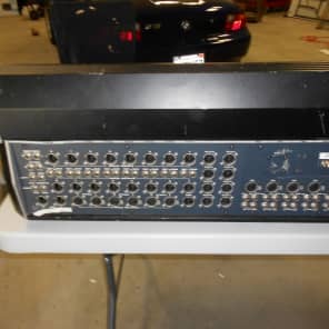 Soundcraft-8000-mixing-console-32-x-8-recording-mixer-works-great-tested image 7