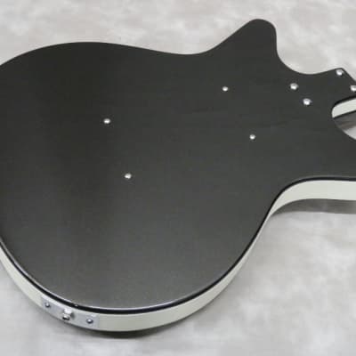 Danelectro 59DC Long Scale Bass Lefty (Black Pearl/w White pickguard) image 6