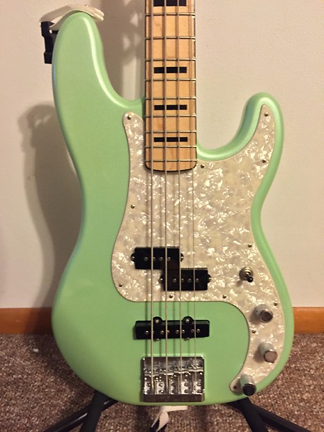 Green fender p bass top
