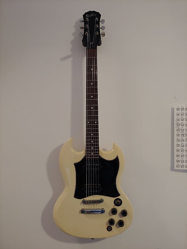 ギター Epiphone by Gibson G-310 Vintage White Epiphone SG G-310 Vintage White (2009) - Guitar Compare