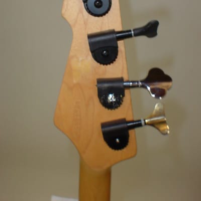 Peavey Millennium 4 Standard 4-String Electric Bass Guitar image 8