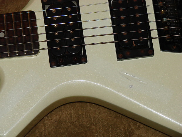 B.C. Rich n.j. warlock 1980's White electric guitar made in