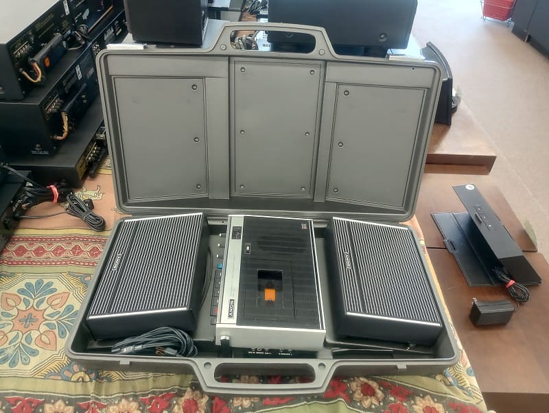 Sony TC-126 Stereo Cassette-Corder With Speakers and Case - Grey image 1