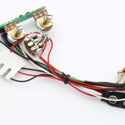 John East J Retro Deluxe Bass Preamp for Jazz Bass Deluxe®