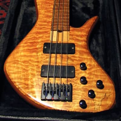 Benavente SCD  4 String Fretless  Bass image 4