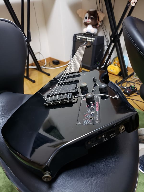 [超レアもの！] CASIO MIDI GUITAR ☆☆MG-500☆☆ 1988 Casio MG-500 MIDI Guitar | MyRareGuitars.com