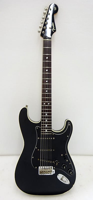 ギター Fender Aerodyne Stratocaster AST-M Aerodyne Medium Stratocaster: AST-M/SSH - FUZZFACED
