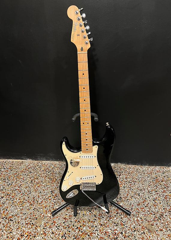 Fender MEX Player II Stratocaster Left-Handed (Aquatone  Blue/Maple)【チョイキズ特価】 ｜イケベ楽器店オンラインストア