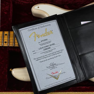 Fender Custom Shop Limited Edition '57 Stratocaster 2022 - Aged White Blonde - Relic image 9