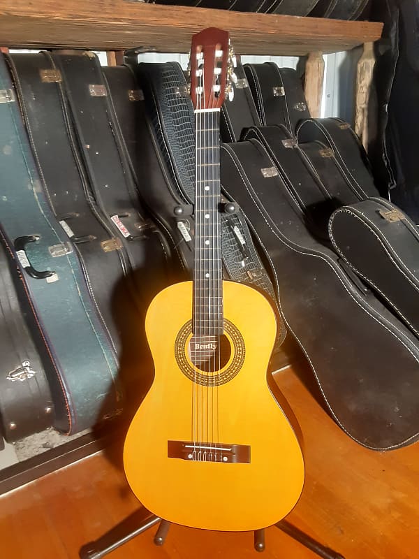 Vintage Bently Artiste Guitars Model 4295 1980s Smaller 3/4