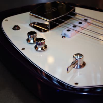 Vox Phantom IV Bass 1966. Iconic VOX design. Totally refurbished. Purple metallic finished. image 19