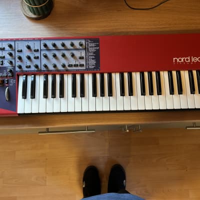 Nord Lead 2X 49-Key 20-Voice Polyphonic Synthesizer 2003 - 2013 - Red