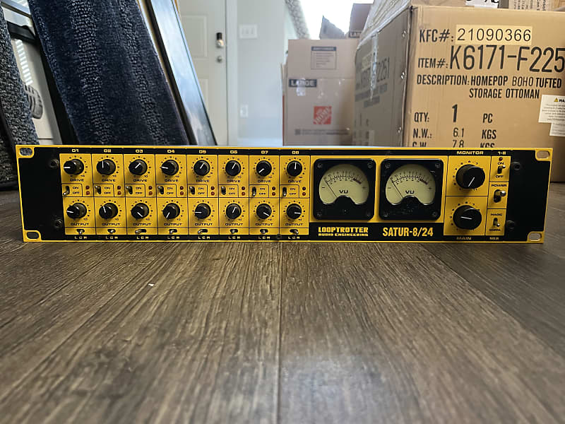 Looptrotter Satur8/24 Summing Mixer Reverb