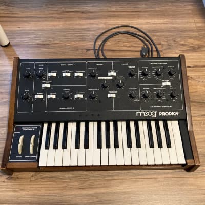 Moog Prodigy 32-Key Monophonic Analog Synthesizer with Synhouse MIDIJACK