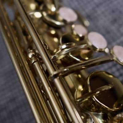Gear4music Bb Tenor Saxophone - Lacquered Brass image 6