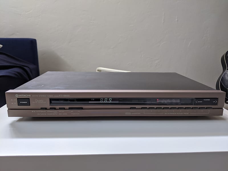 Hitachi FT-5500 1981-1985 - Black/bronze face  			
