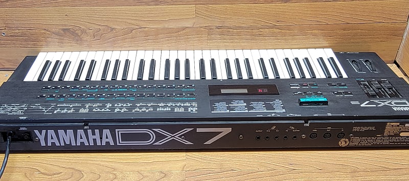 Yamaha DX7S Programmable Algorithm Synthesizer 1983 - 1987 - Black image 1