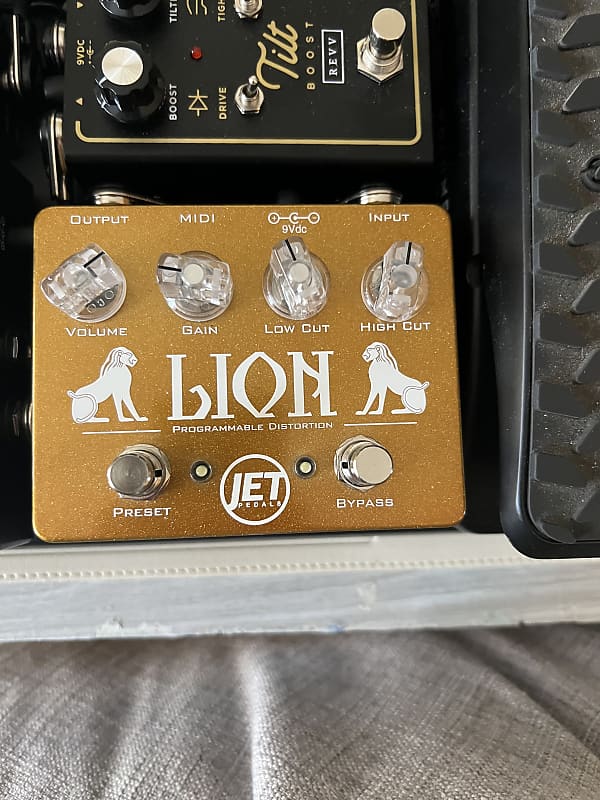 Jet Pedals Jet Pedals Lion Programmable Distortion Gold Reverb