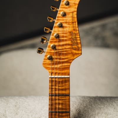 Xotic XSC-2 Master Grade Flame Maple Neck Heavy Aged ~Lake