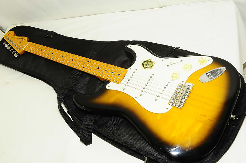 Good Fender Japan Stratocaster Q serial Electric Guitar Ref No.4944